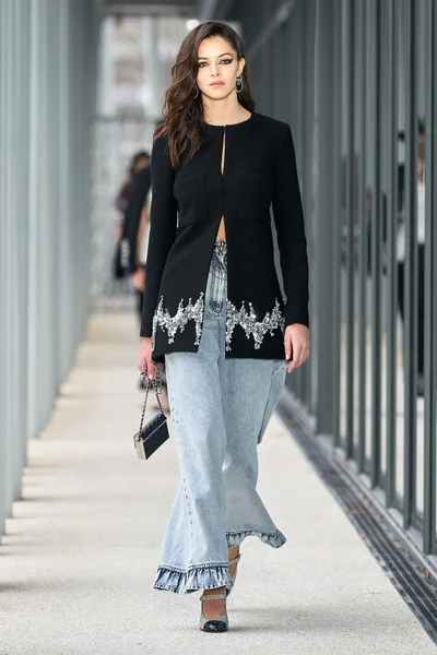 Look 34